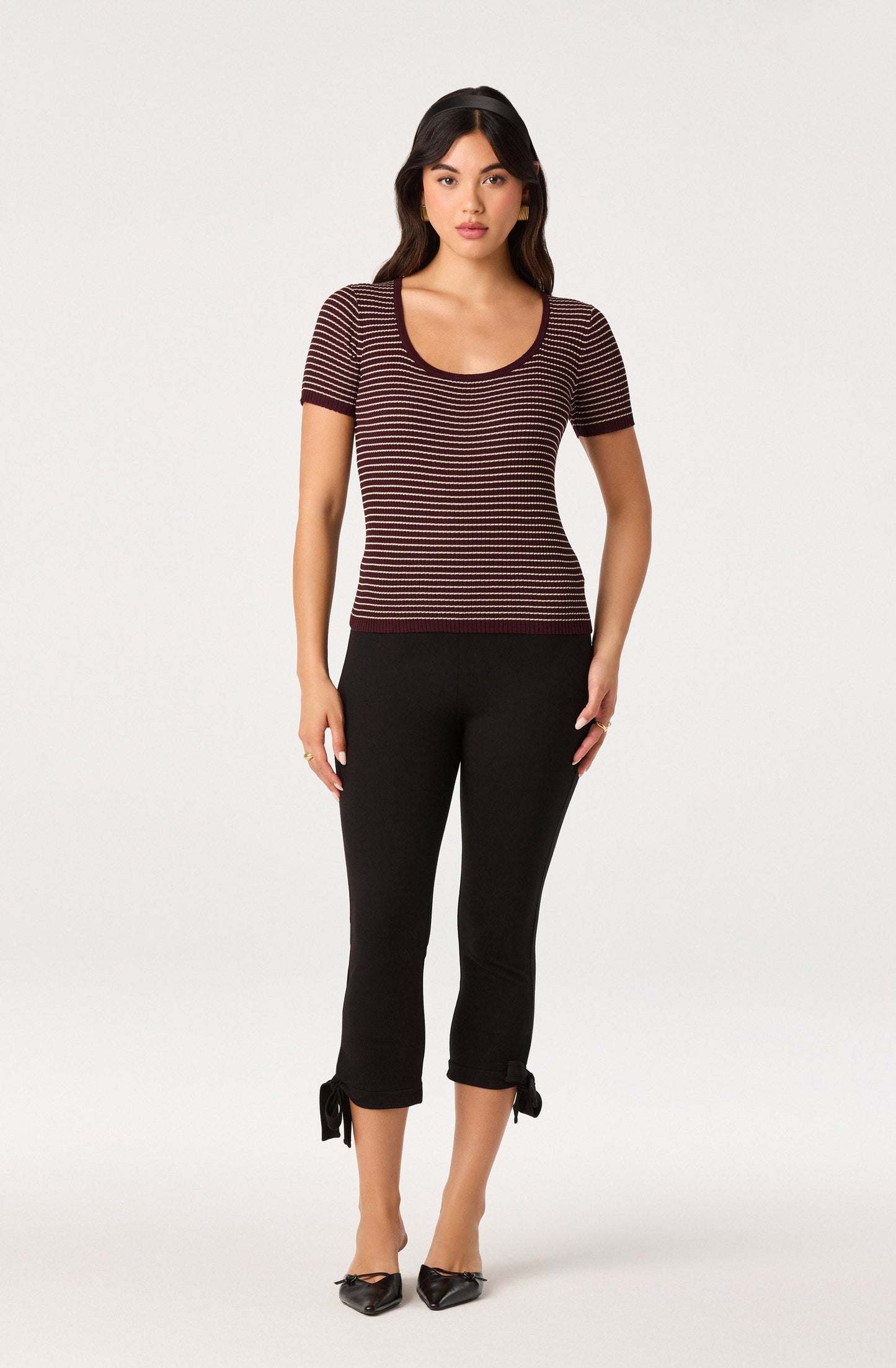 Eliza Bow-Tie Knit Capri Pants